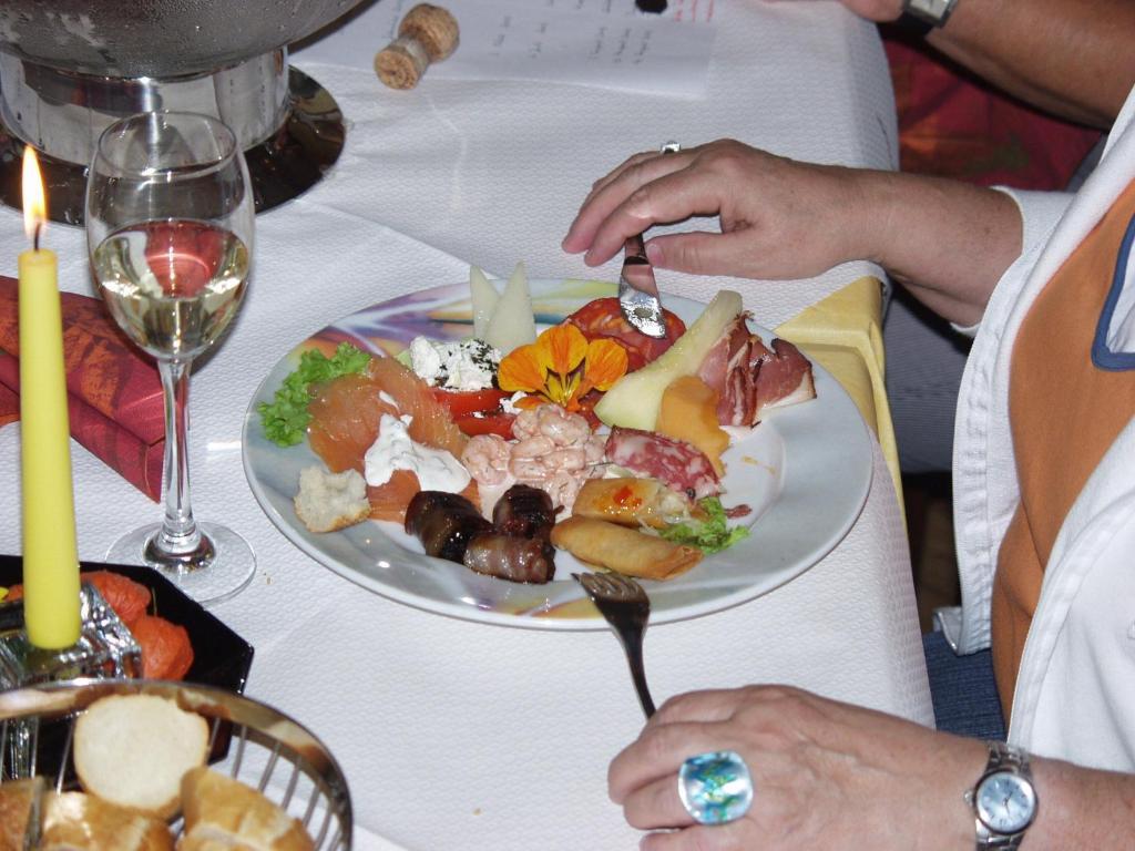 Gasthaus Storchen Hellas Haslach im Kinzigtal Exteriör bild